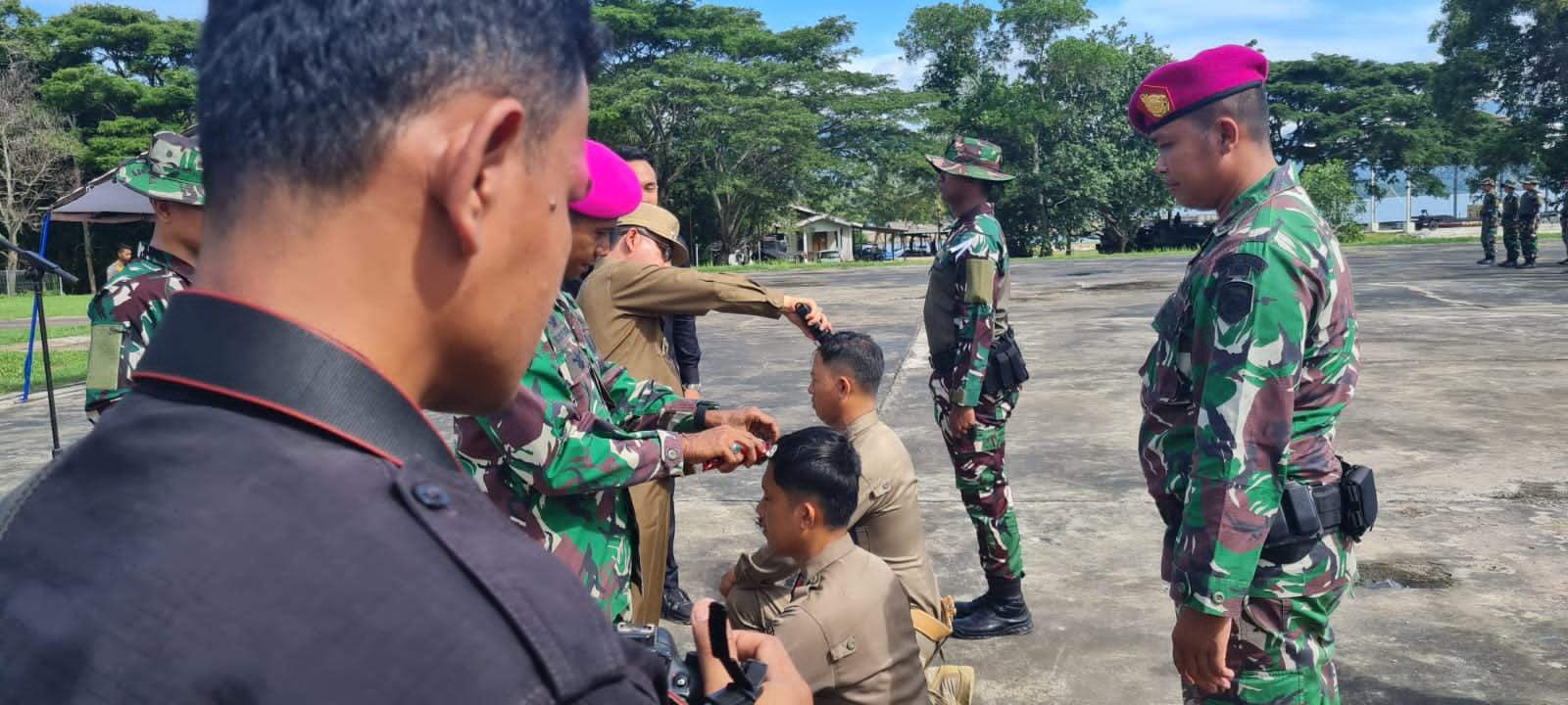 Sulpakar Datangi Markas Marinir Padang Cermin