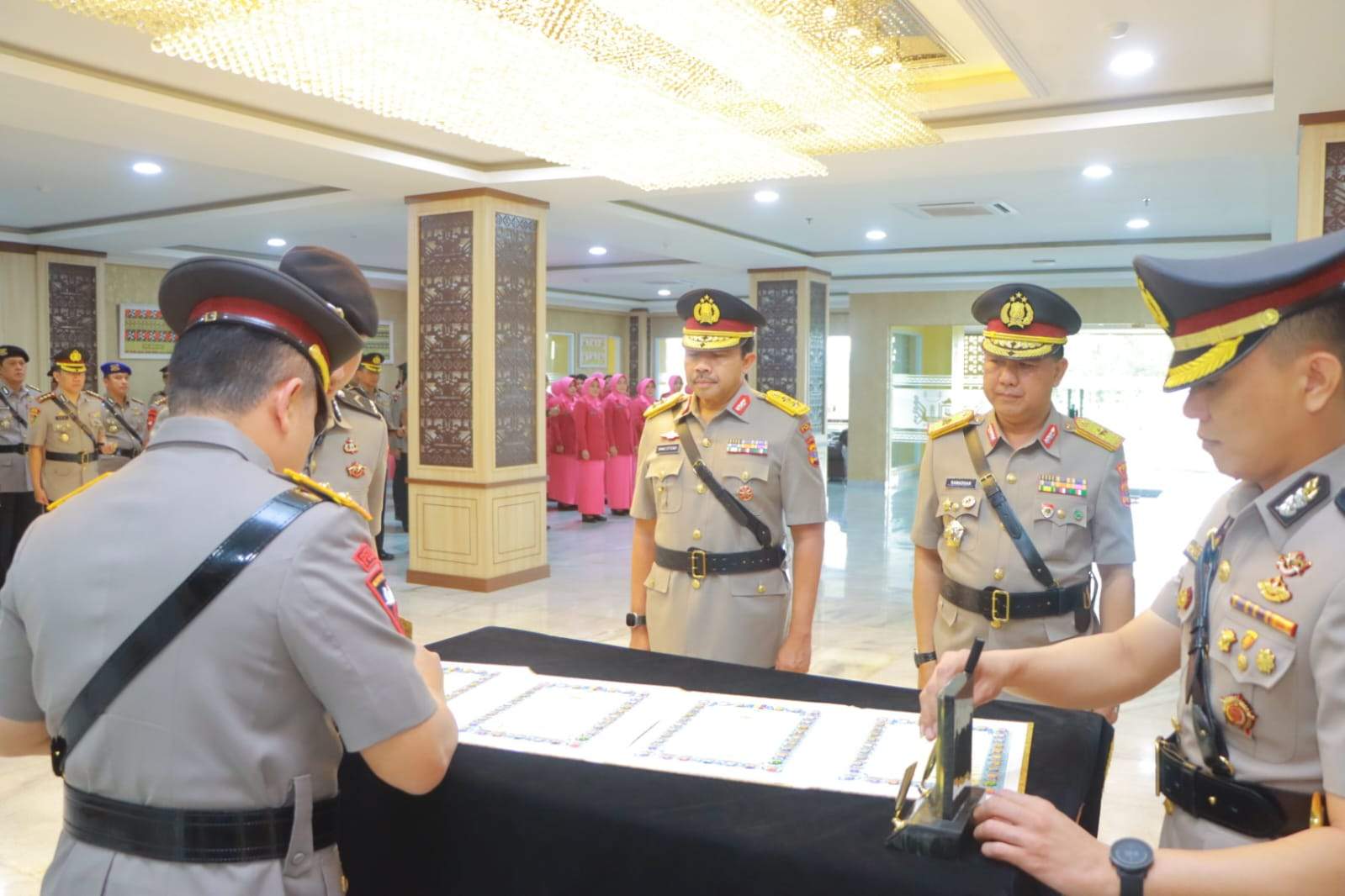 Kapolda Pimpin Sertijab Wakapolda Lampung Yang Baru