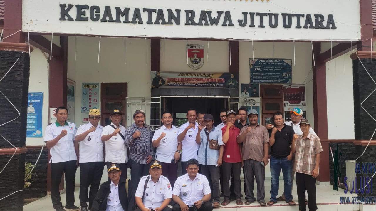 Menyatukan Langkah Bergerak Bersama Maju Semua Camat RJU Kumpulkan Gapoktan, Kepala Desa dan BPP dalam satu Ruangan Rapat