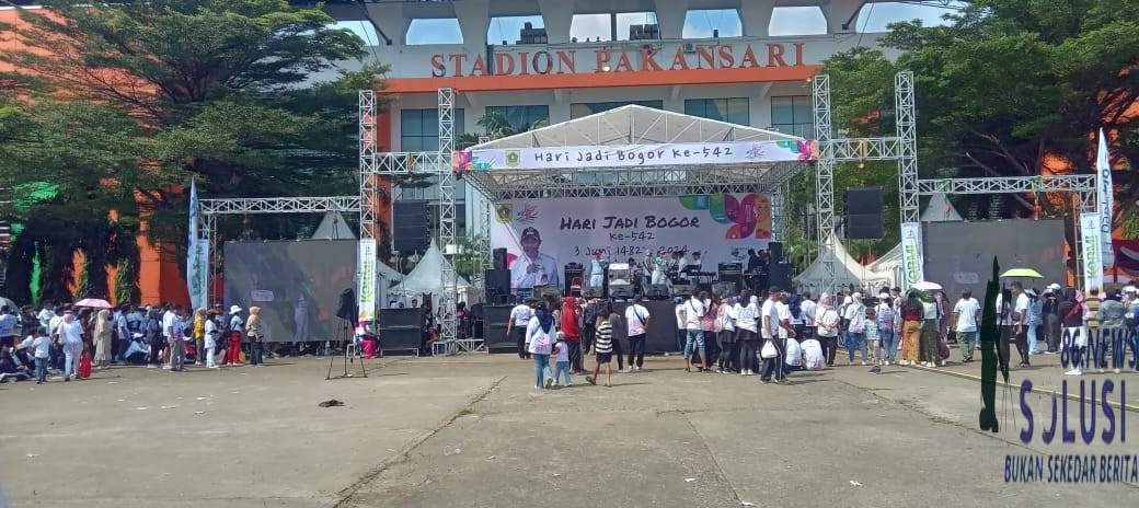 Hari Jadi Bogor Yang Ke-542 Mengadakan  Gebyar IKM UMKM Dan Jalan sehat Di Stadion Pekansari Cibinong