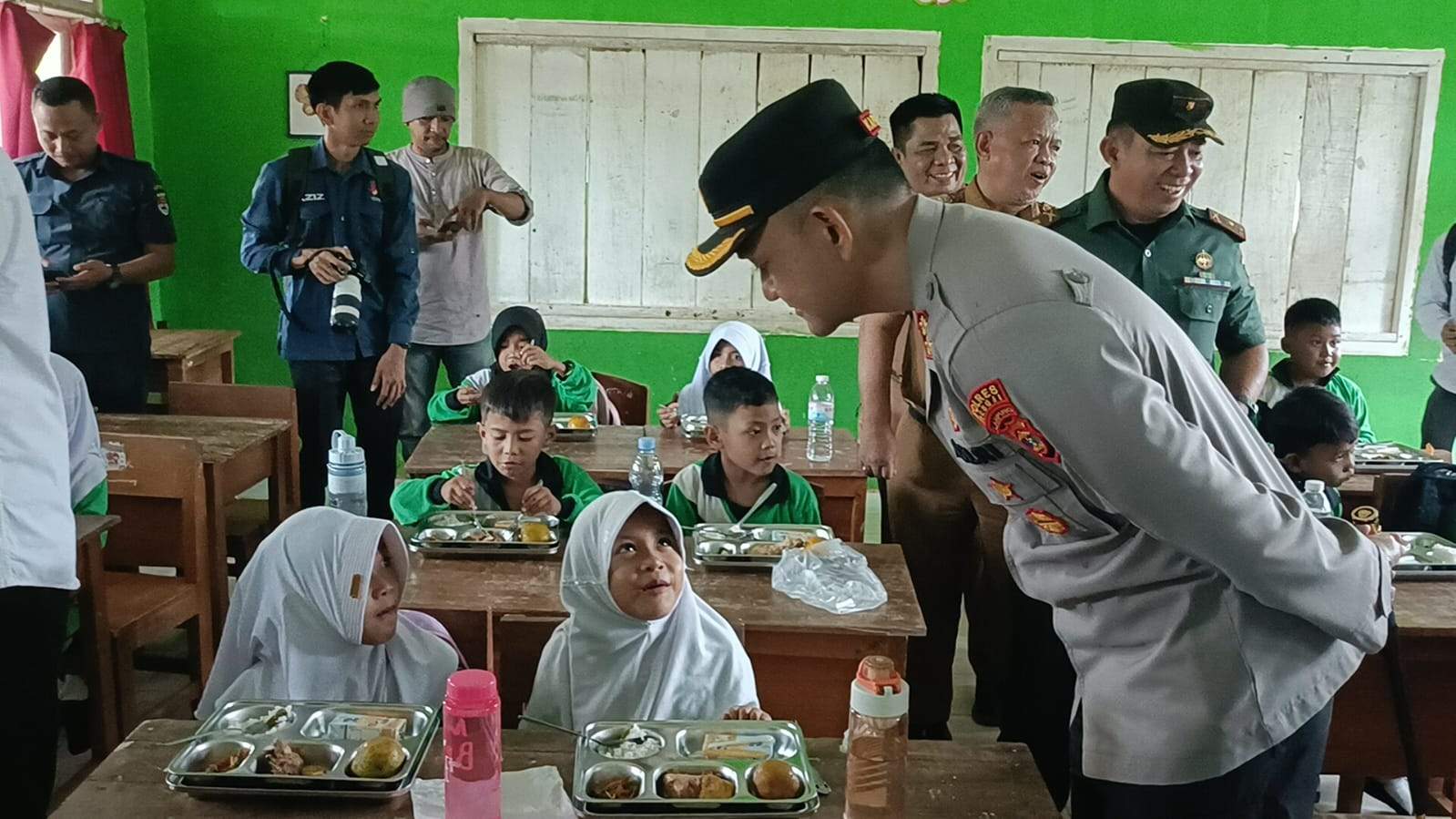 Kapolres Mesuji Hadiri Launching Makan Bergizi